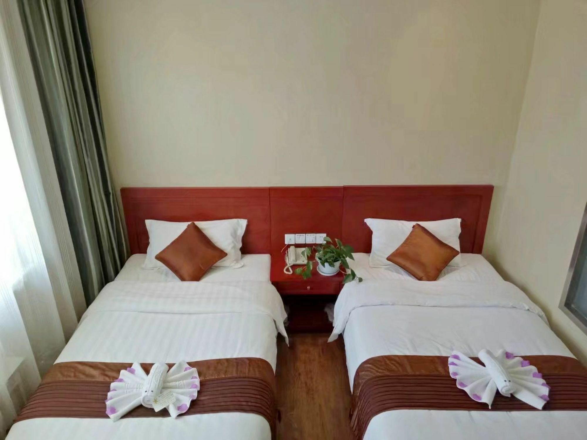 Super 8 Dunhuang Fengqingcheng Hotell Eksteriør bilde